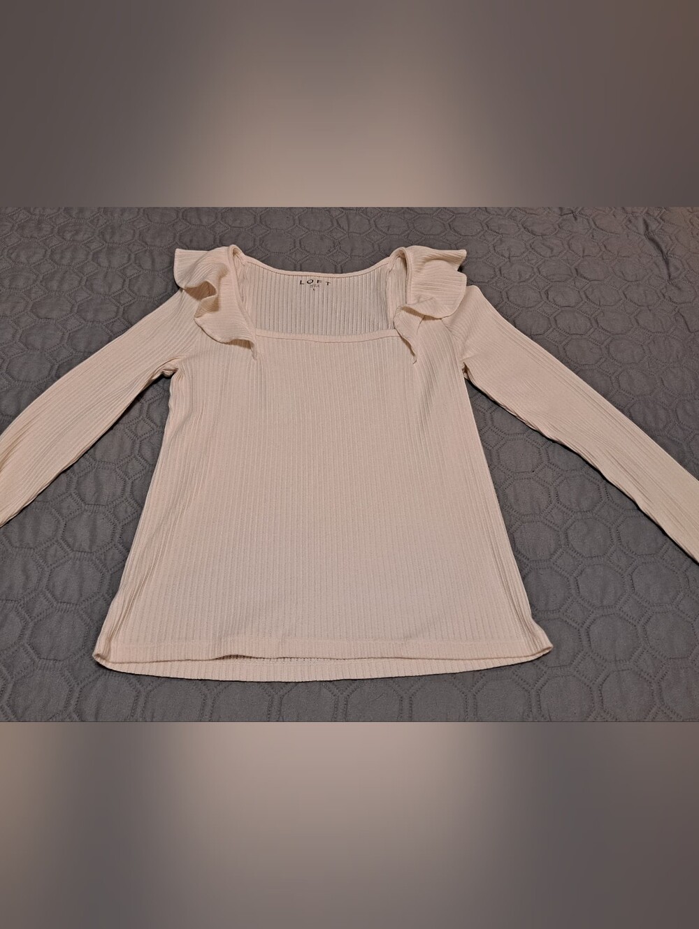 LOFT Cream Ruffle-Trim Ribbed Long-Sleeve Top Sz L